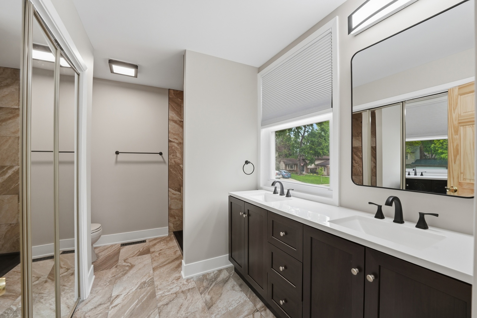 4452 Burgundy Place, Lisle, IL 60532