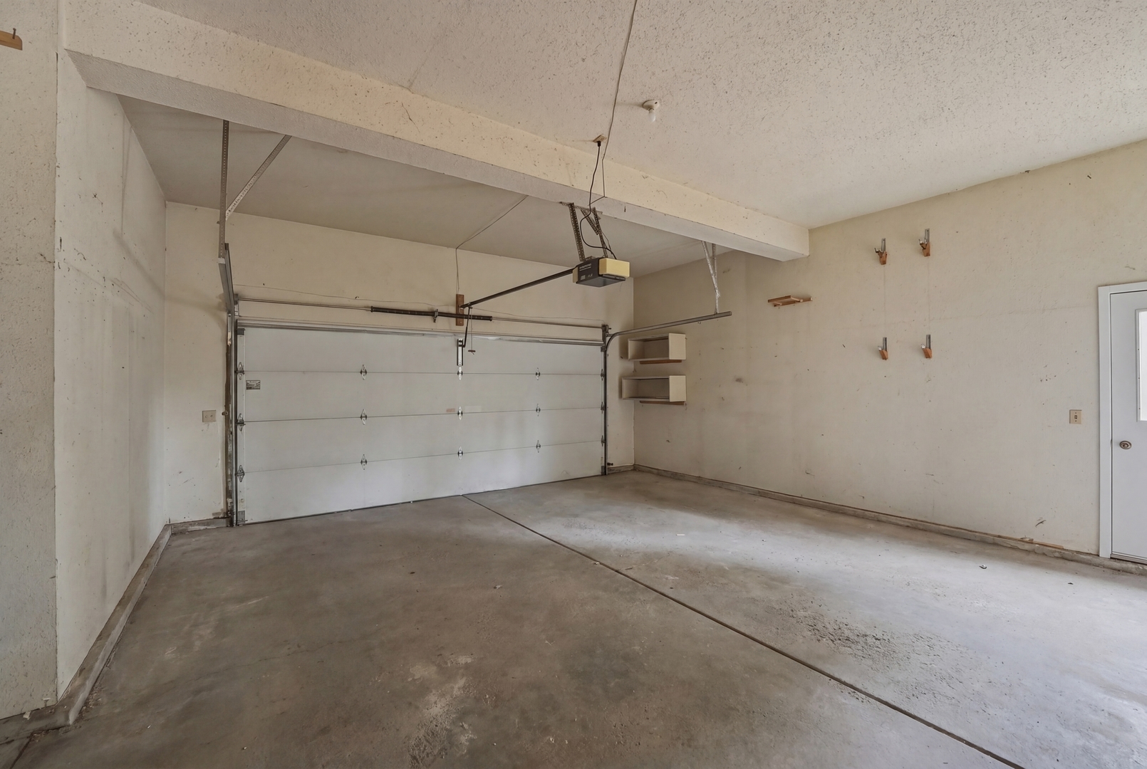4452 Burgundy Place, Lisle, IL 60532