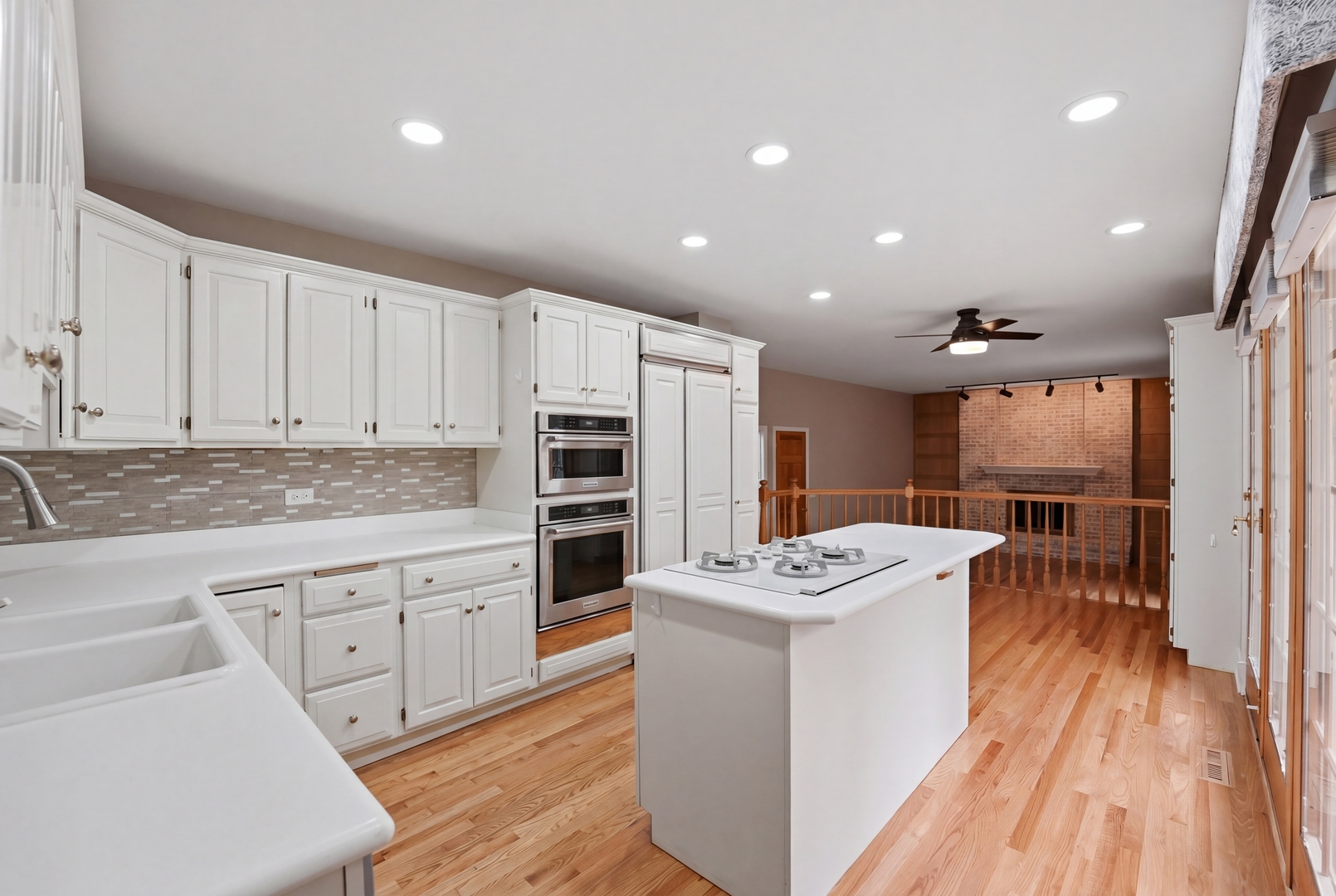 4452 Burgundy Place, Lisle, IL 60532