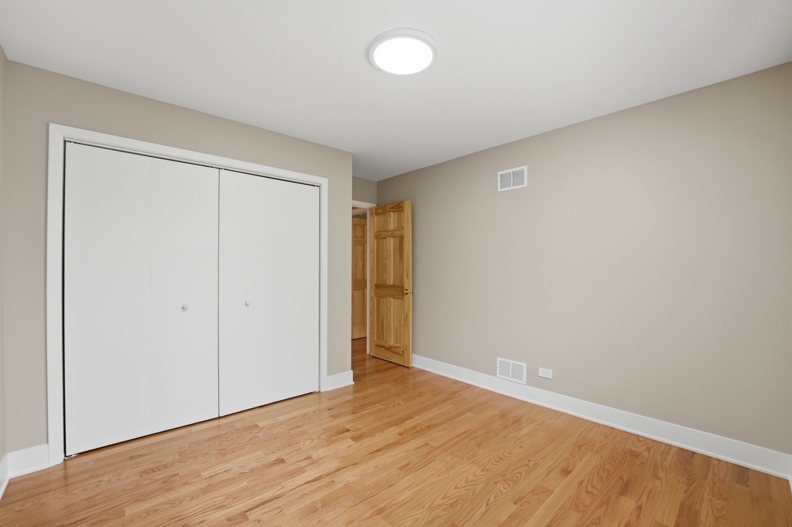 4452 Burgundy Place, Lisle, IL 60532