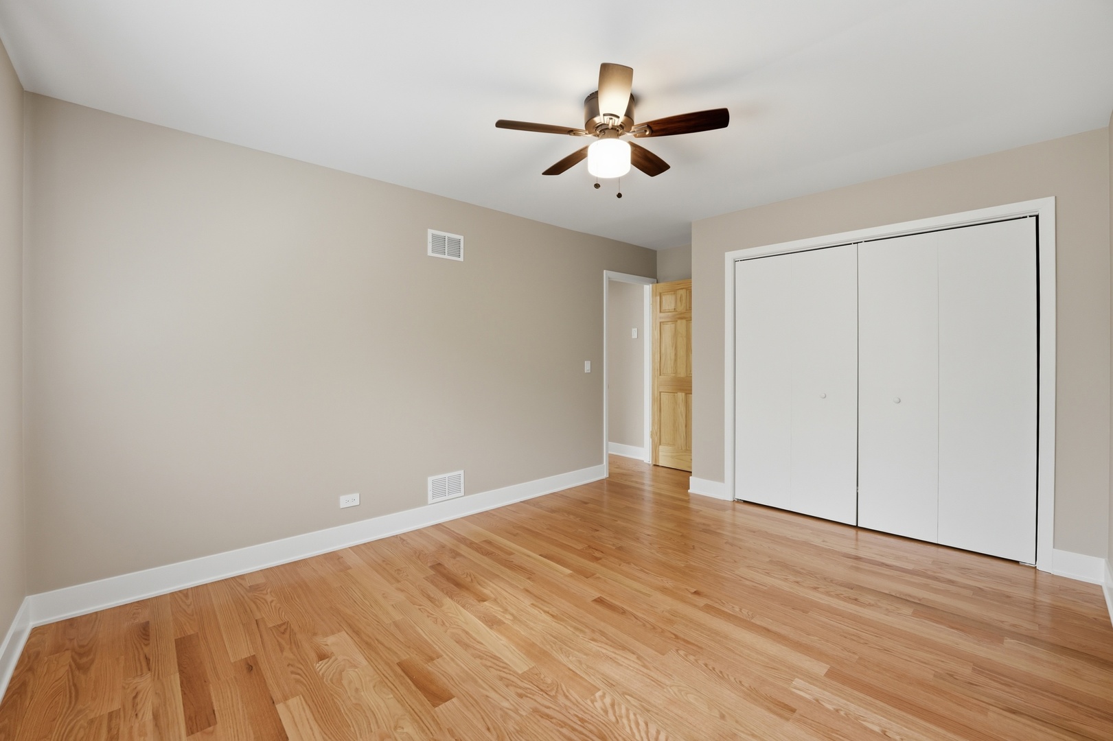 4452 Burgundy Place, Lisle, IL 60532
