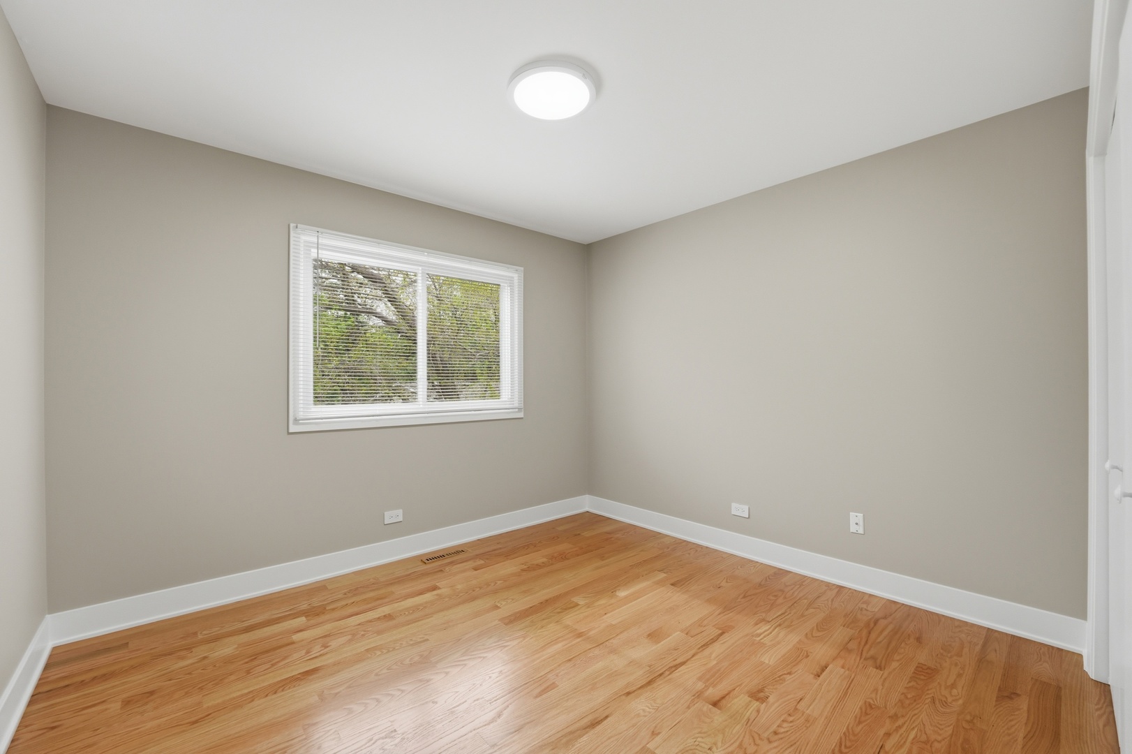 4452 Burgundy Place, Lisle, IL 60532