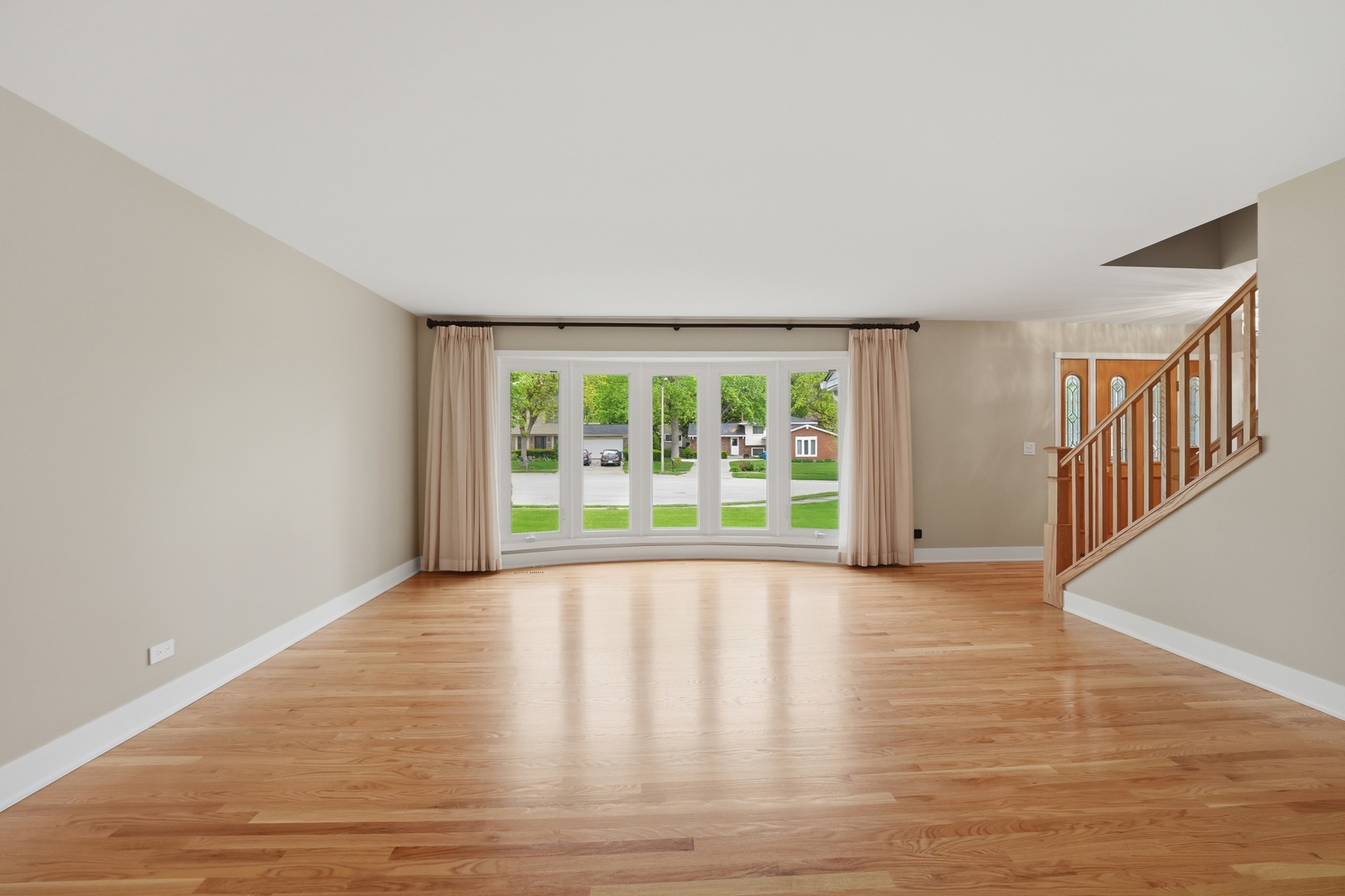4452 Burgundy Place, Lisle, IL 60532