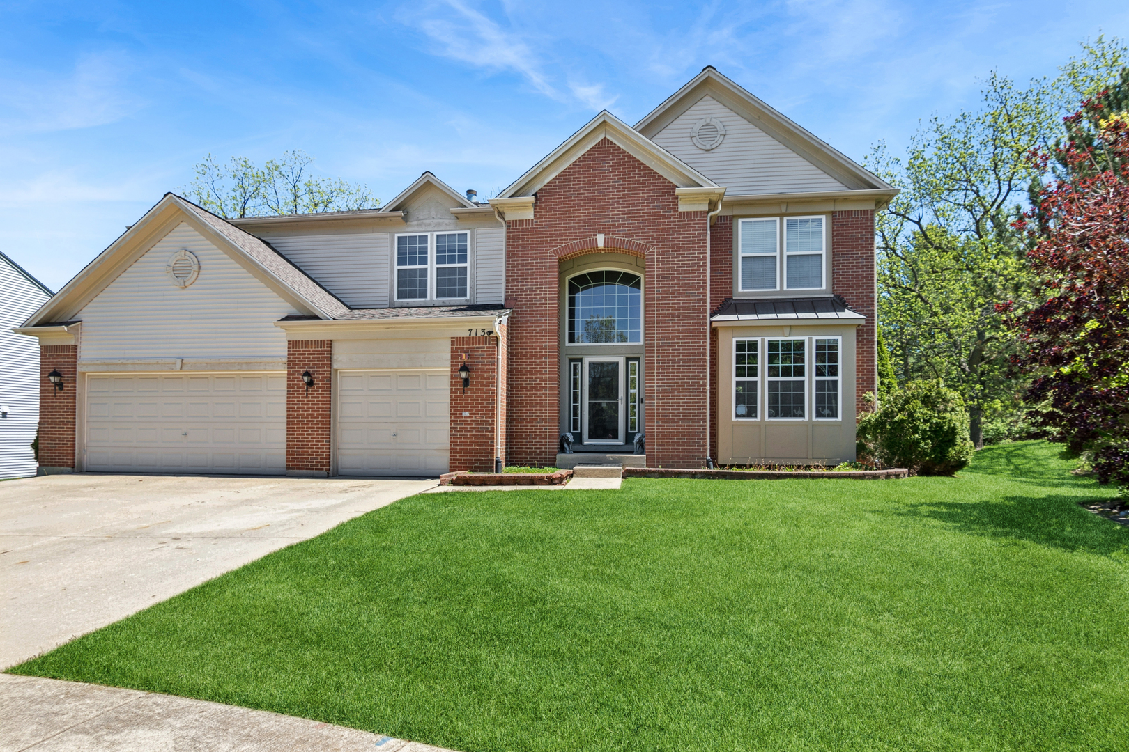713 Blue Ridge Drive, Streamwood, IL 60107