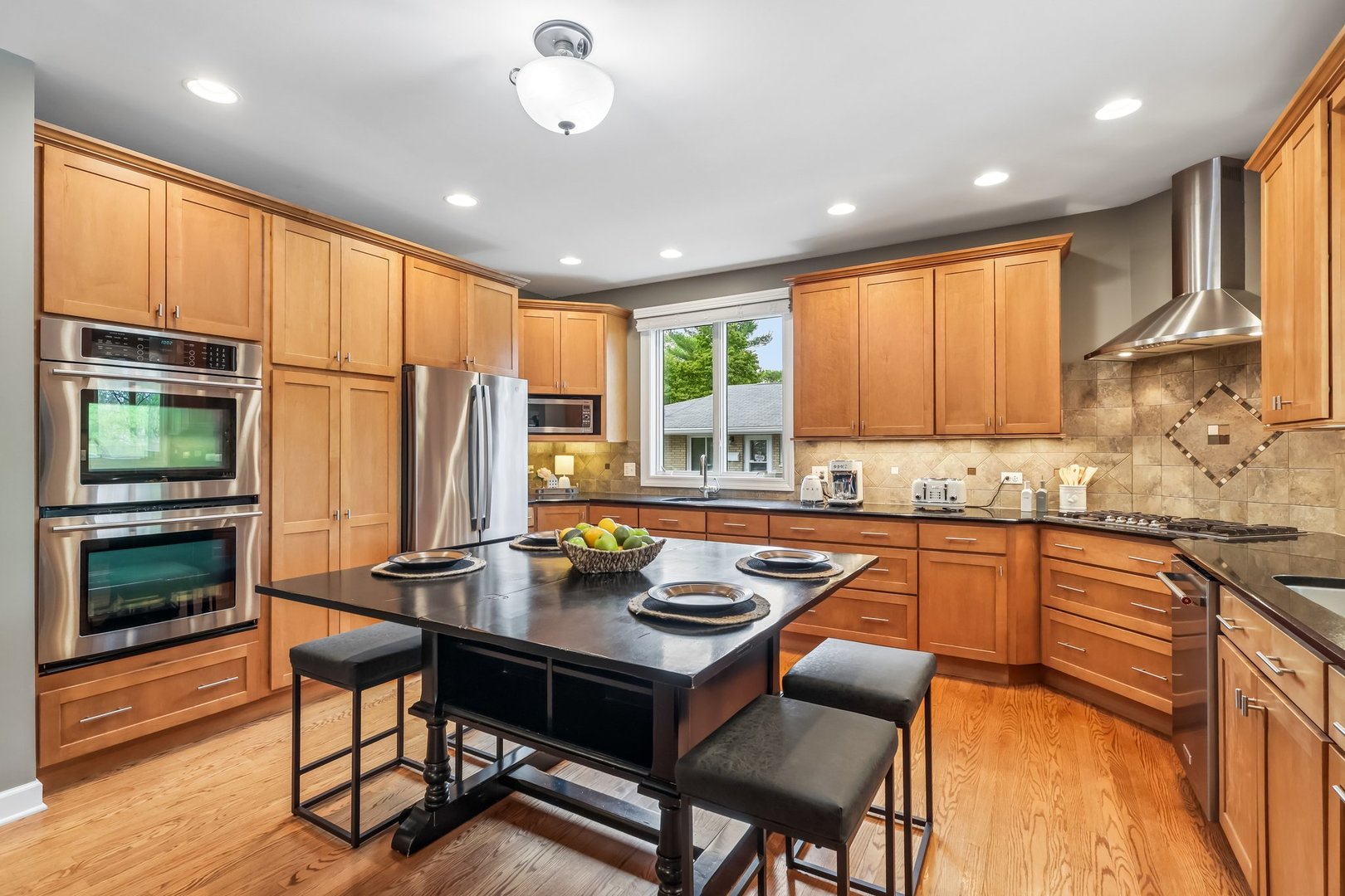 128 W Park Street, Mundelein, IL 60060