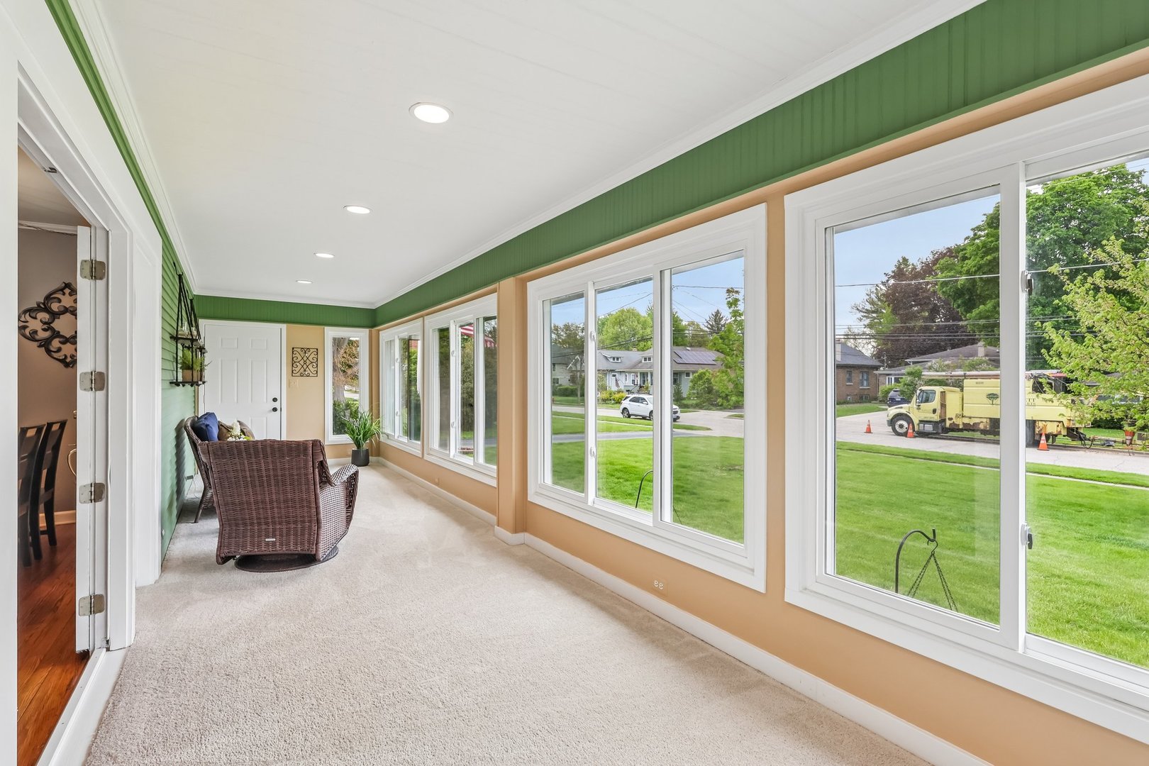 128 W Park Street, Mundelein, IL 60060