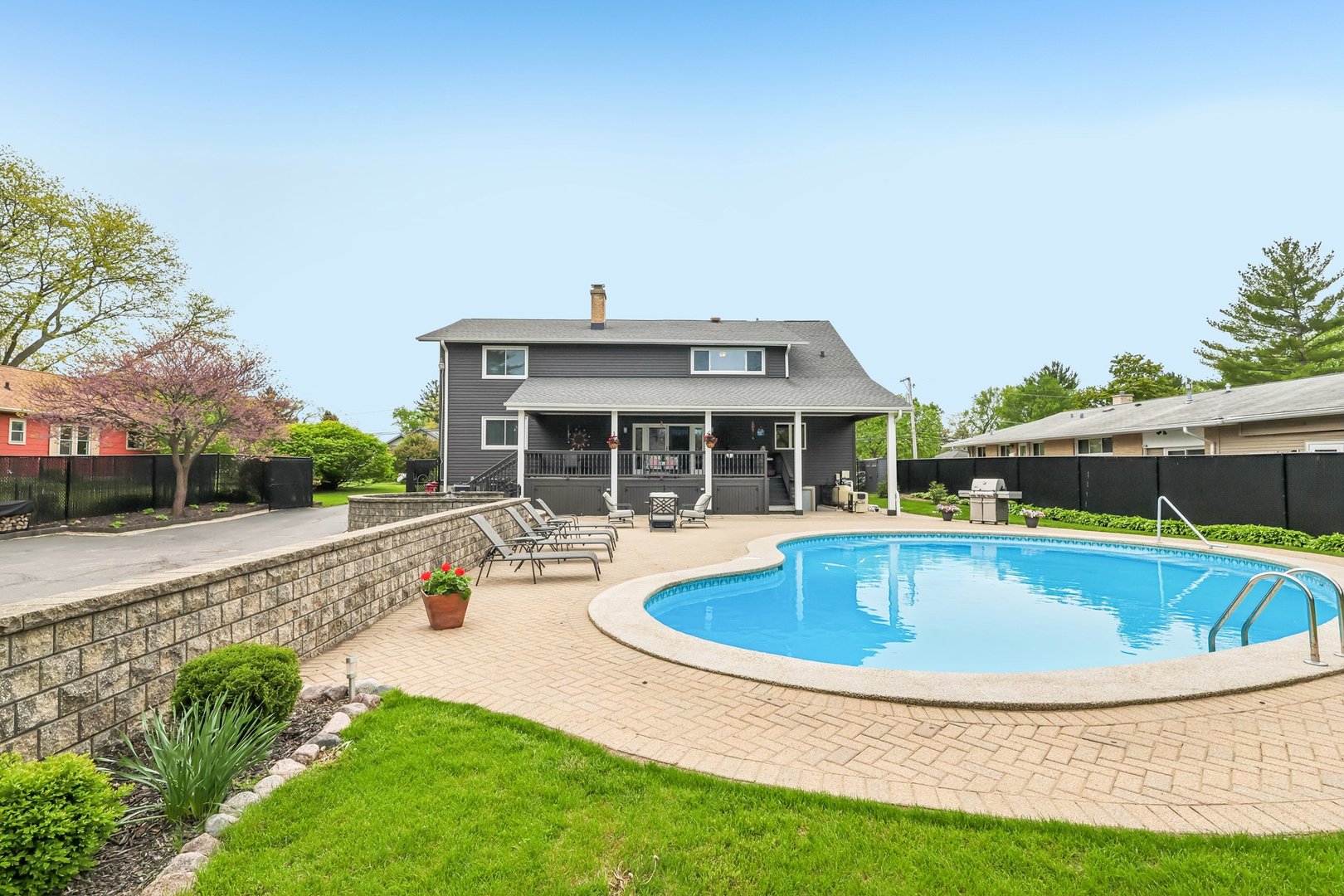 128 W Park Street, Mundelein, IL 60060