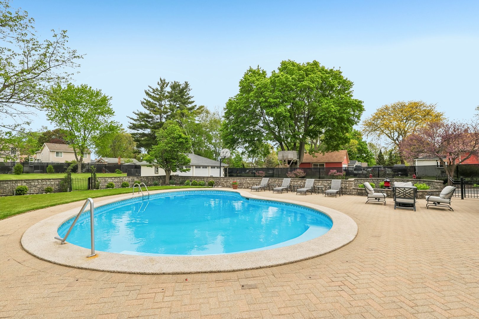 128 W Park Street, Mundelein, IL 60060