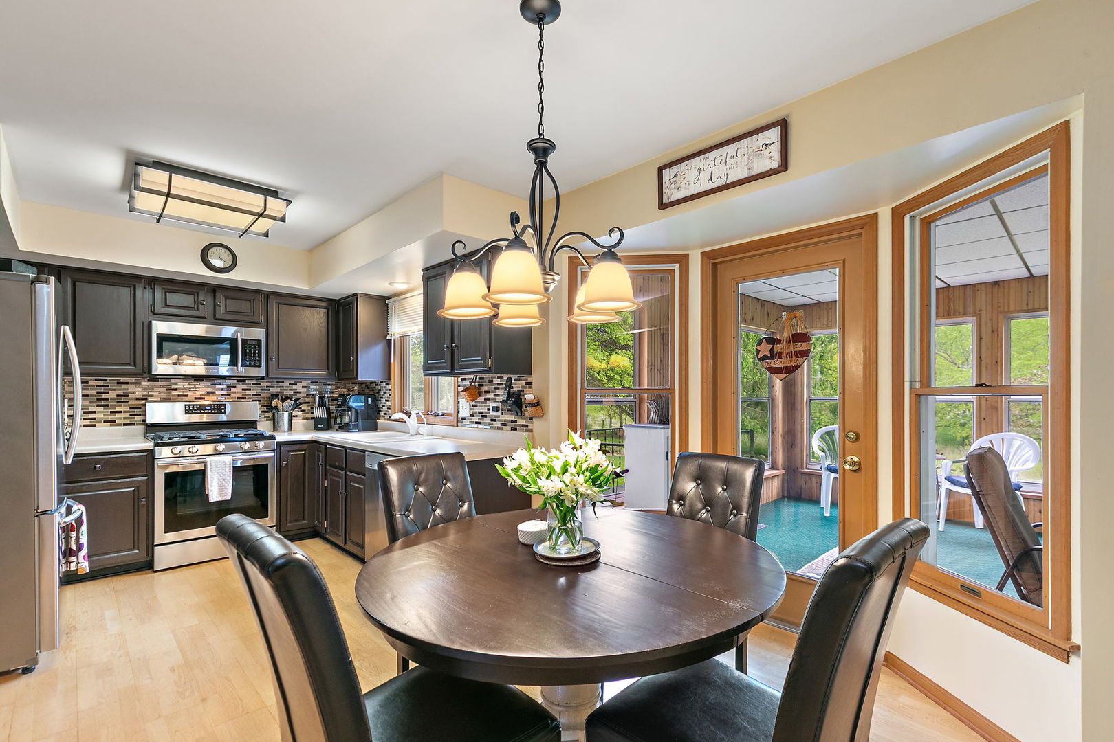 1045 Helen Drive, Algonquin, IL 60102