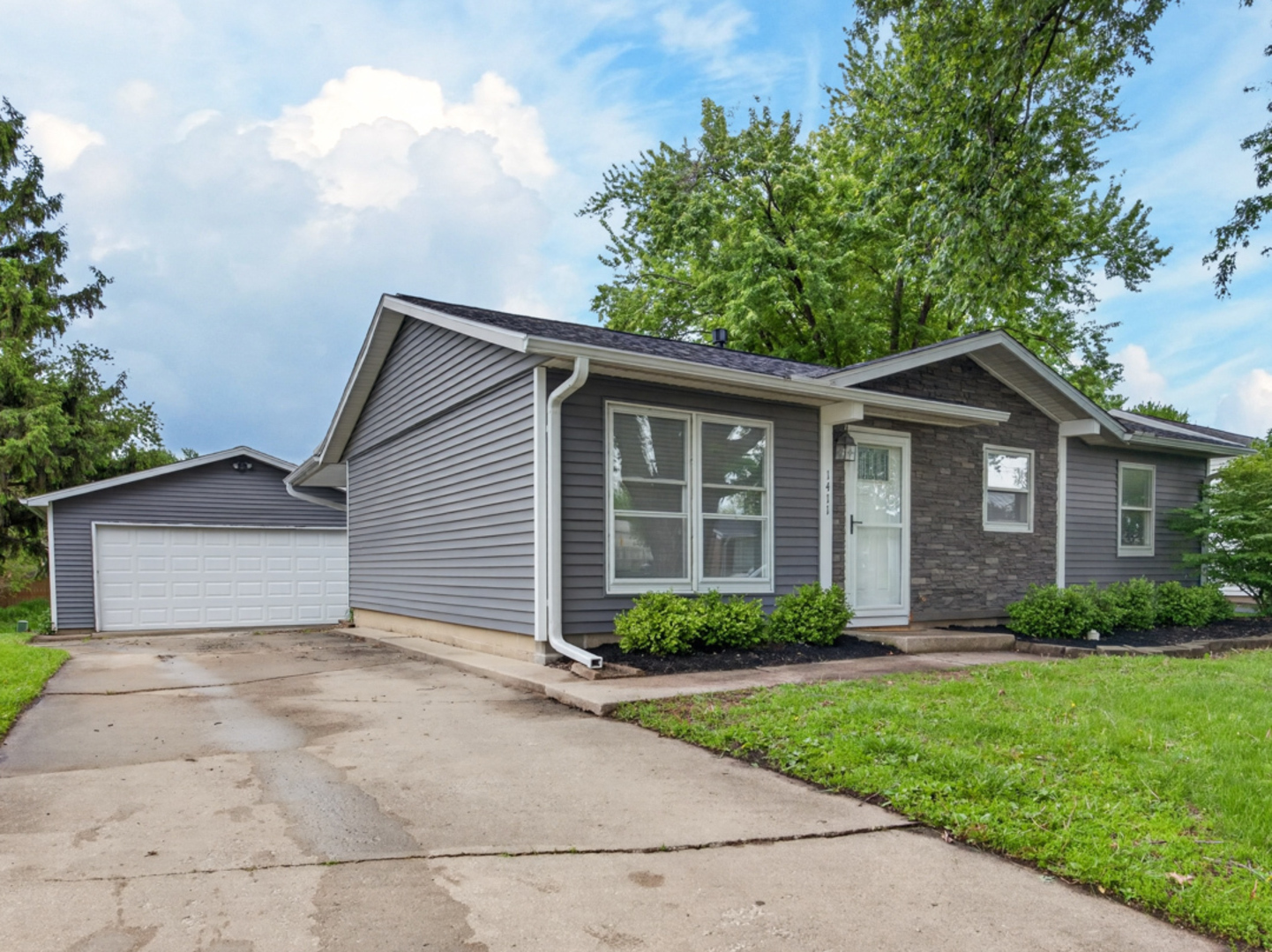 1411 Dillon Drive, Normal, IL 61761