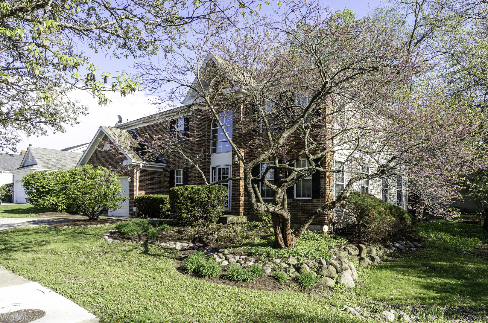 106 Wildflower Way, Streamwood, IL 60107