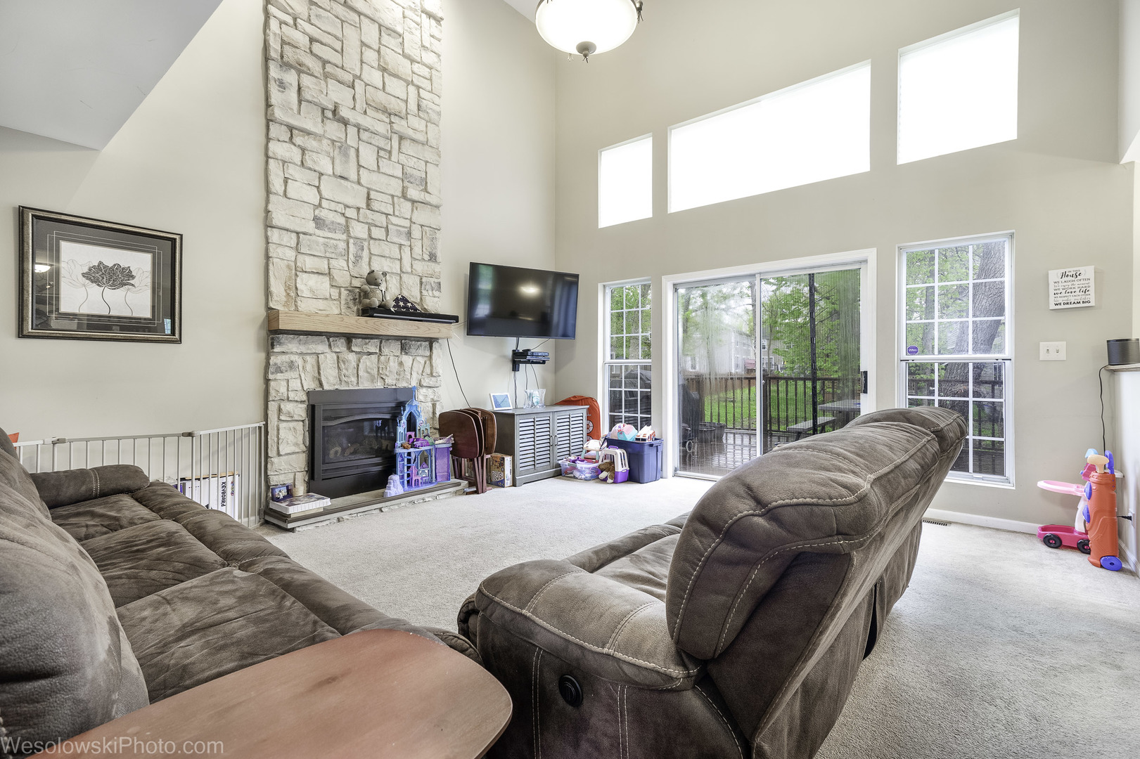 106 Wildflower Way, Streamwood, IL 60107