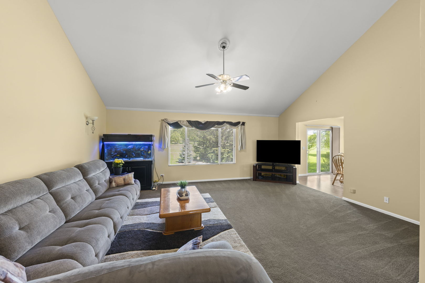 513 Pheasant Chase Drive, Bolingbrook, IL 60490