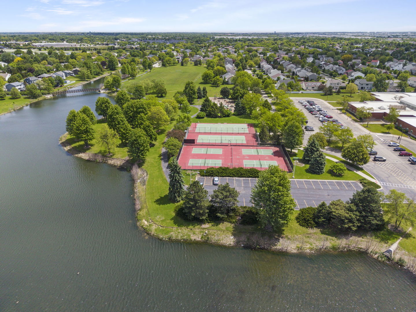 513 Pheasant Chase Drive, Bolingbrook, IL 60490