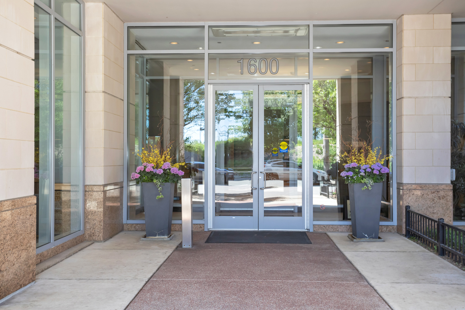 1600 S Prairie Avenue #2102, Chicago, IL 60616