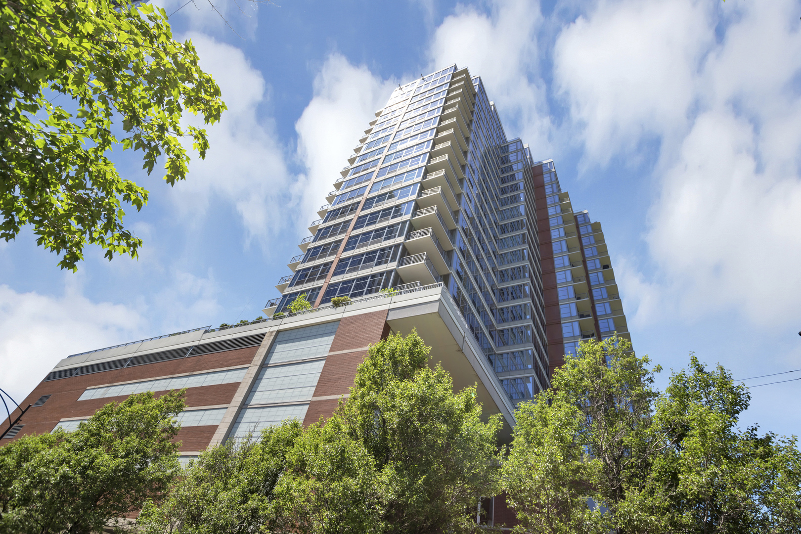 1600 S Prairie Avenue #2102, Chicago, IL 60616
