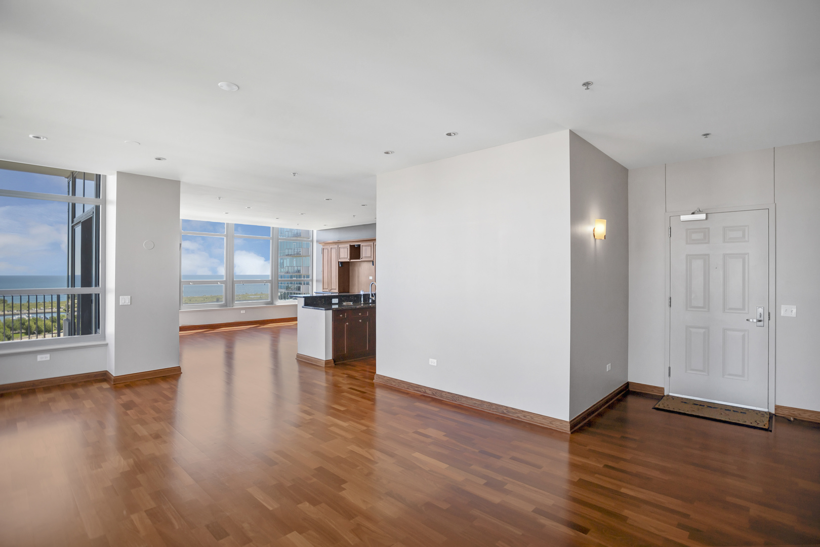1600 S Prairie Avenue #2102, Chicago, IL 60616