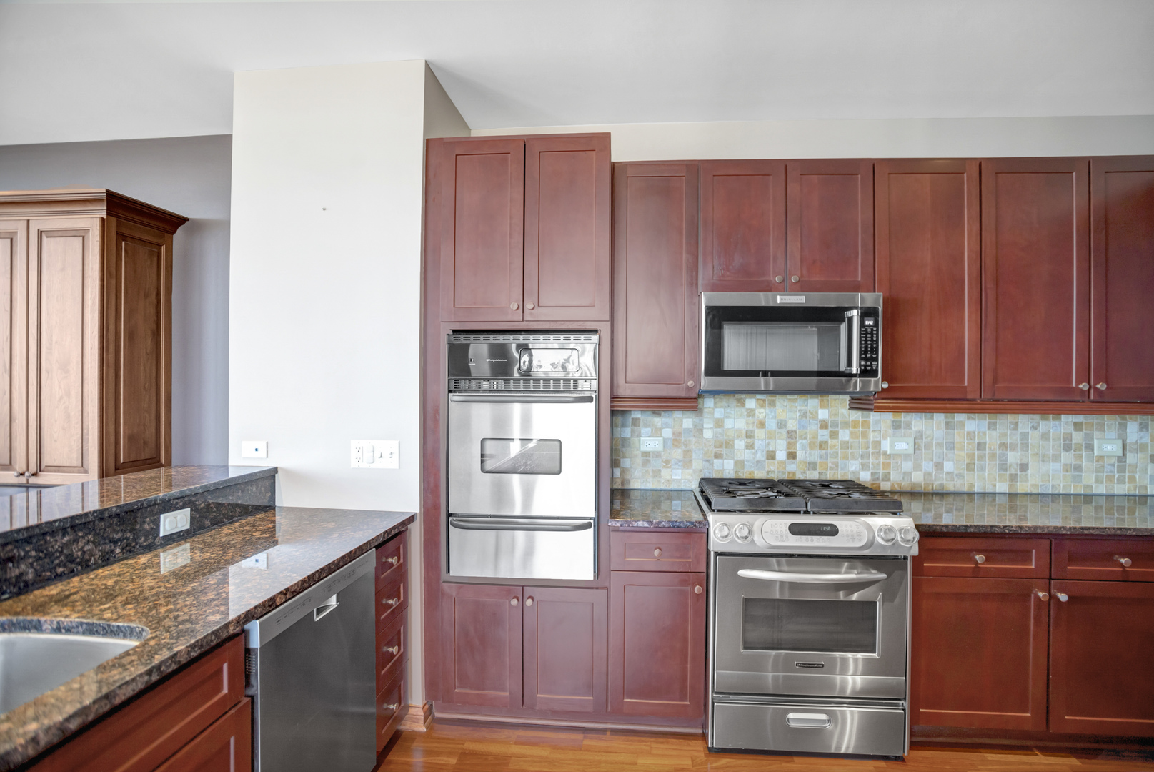 1600 S Prairie Avenue #2102, Chicago, IL 60616