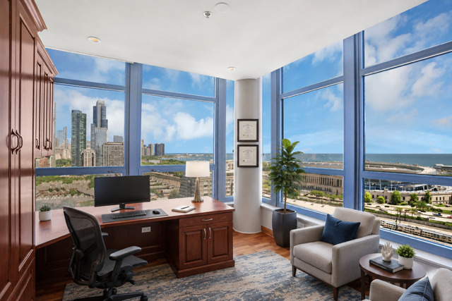 1600 S Prairie Avenue #2102, Chicago, IL 60616