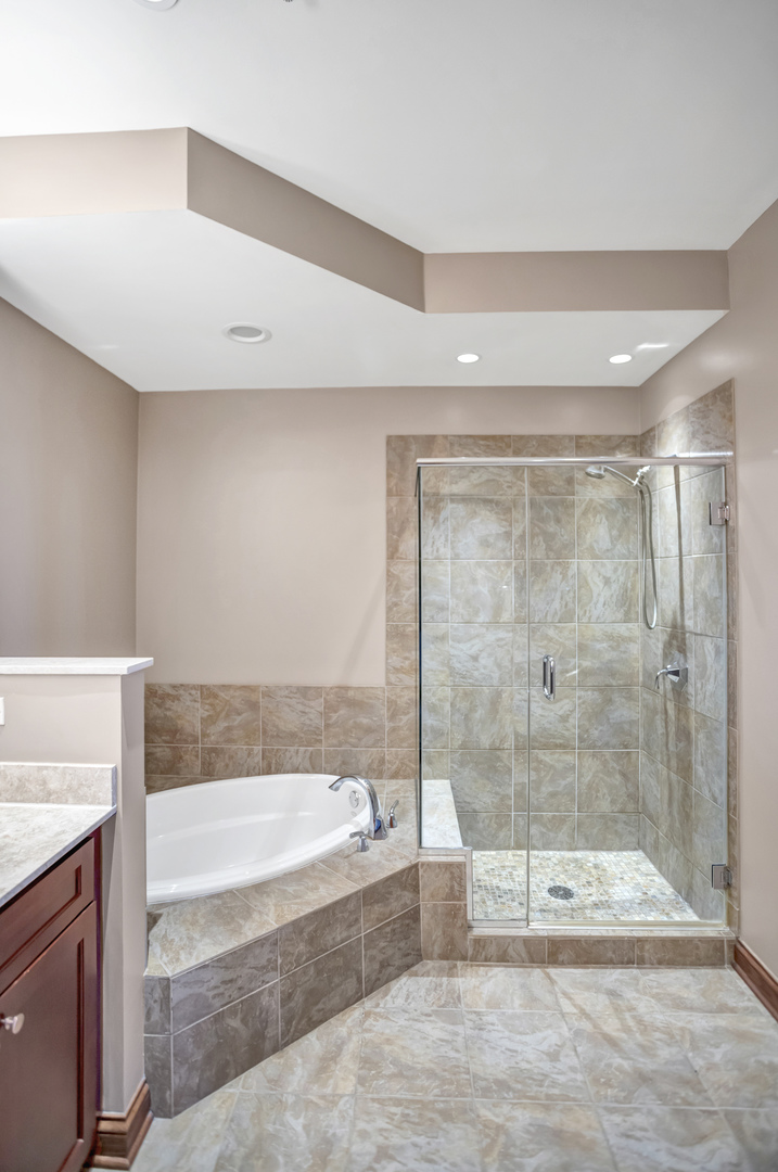 1600 S Prairie Avenue #2102, Chicago, IL 60616