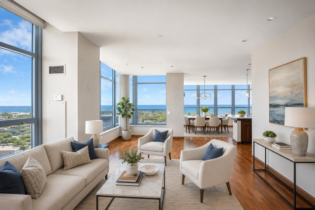 1600 S Prairie Avenue #2102, Chicago, IL 60616