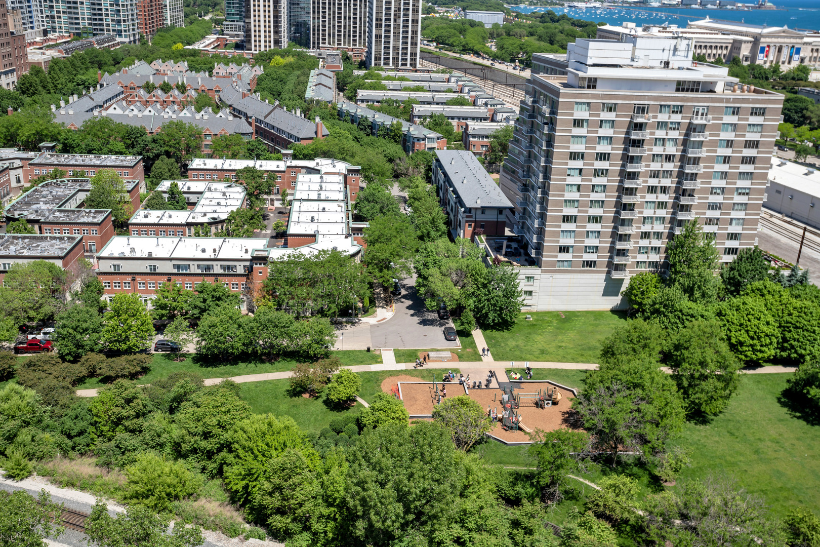 1600 S Prairie Avenue #2102, Chicago, IL 60616