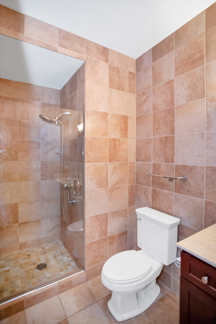 1600 S Prairie Avenue #2102, Chicago, IL 60616