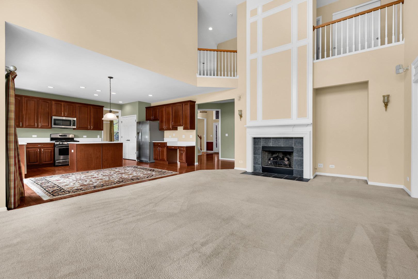 1575 McClellan Drive, Lindenhurst, IL 60046