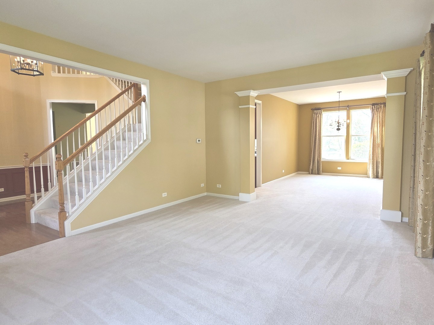 1575 McClellan Drive, Lindenhurst, IL 60046