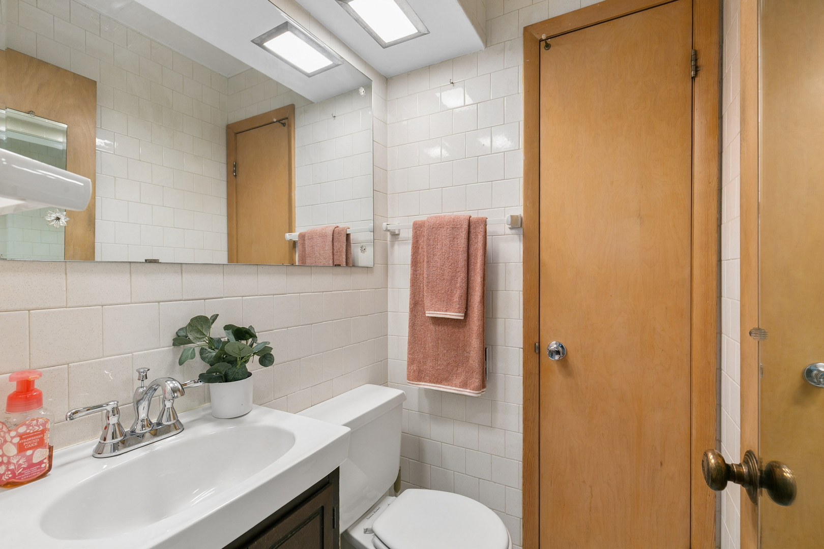 16400 University Avenue, South Holland, IL 60473