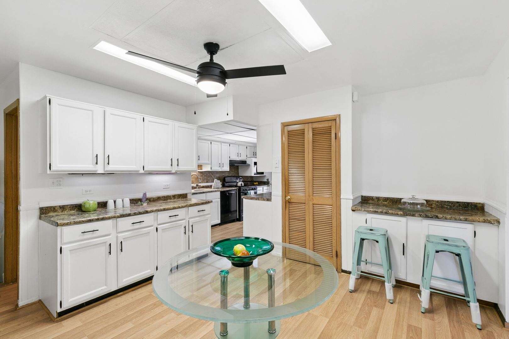 16400 University Avenue, South Holland, IL 60473
