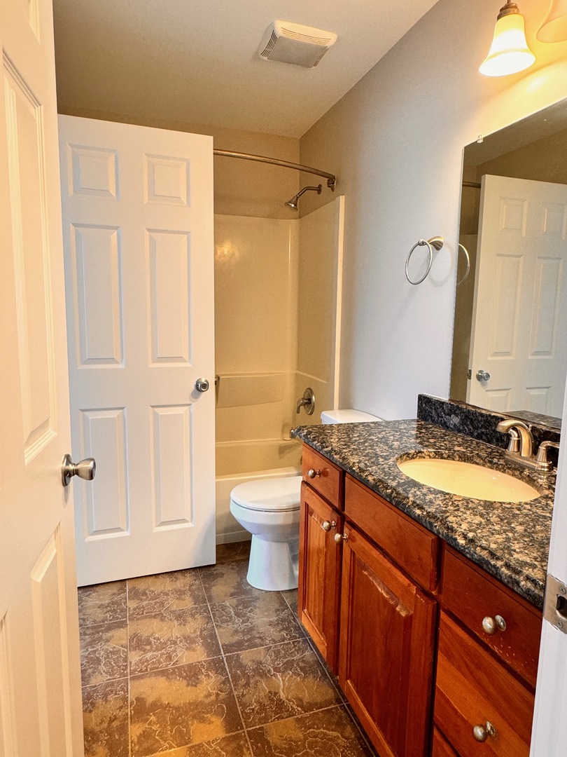 1617 Spaulding Road, Bartlett, IL 60103
