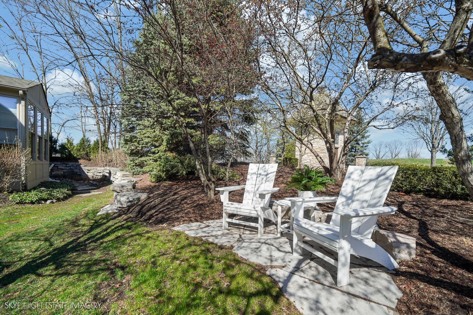 1 Willowcrest Drive, Oak Brook, IL 60523