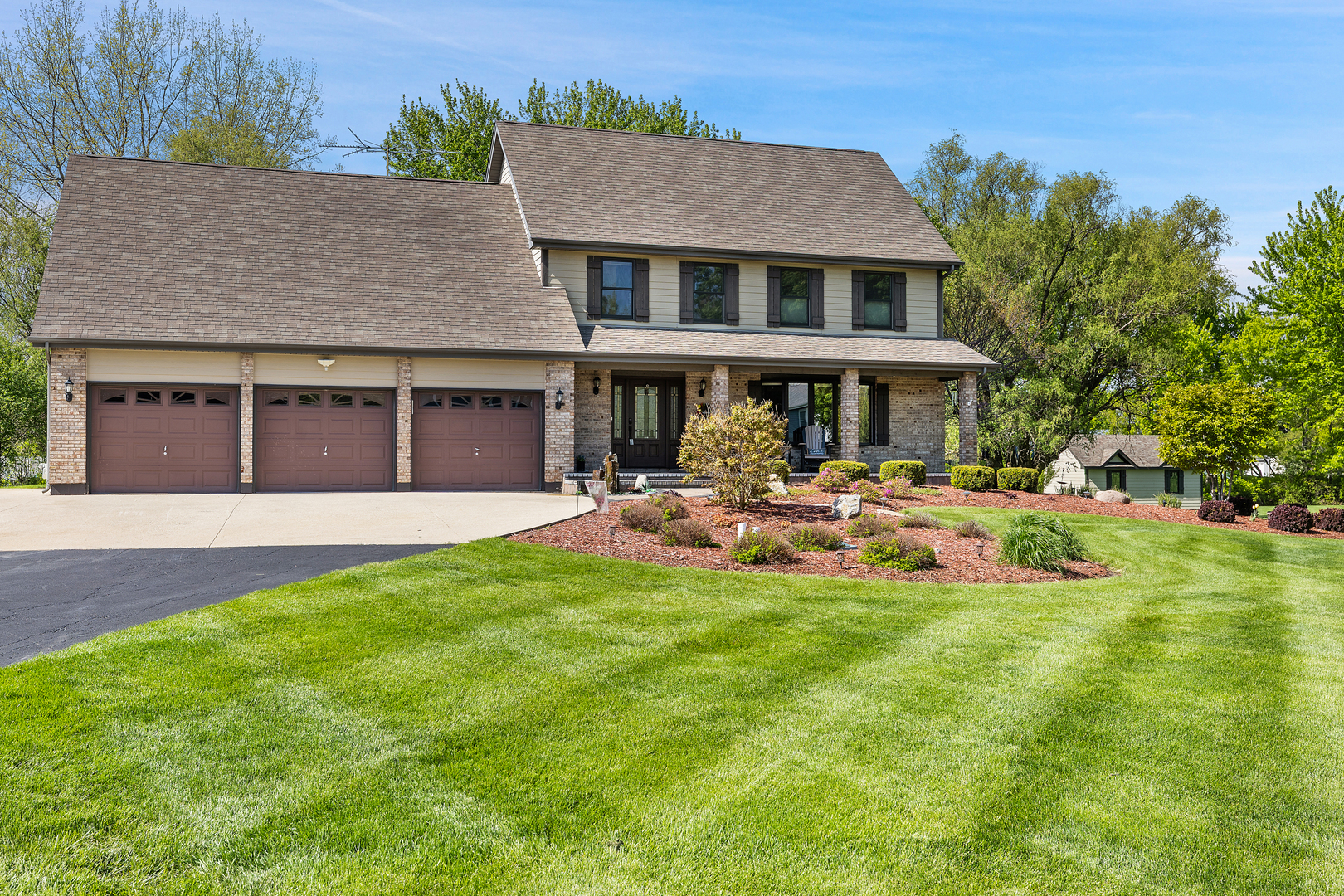 13N470 Chisholm Trail, Elgin, IL 60124