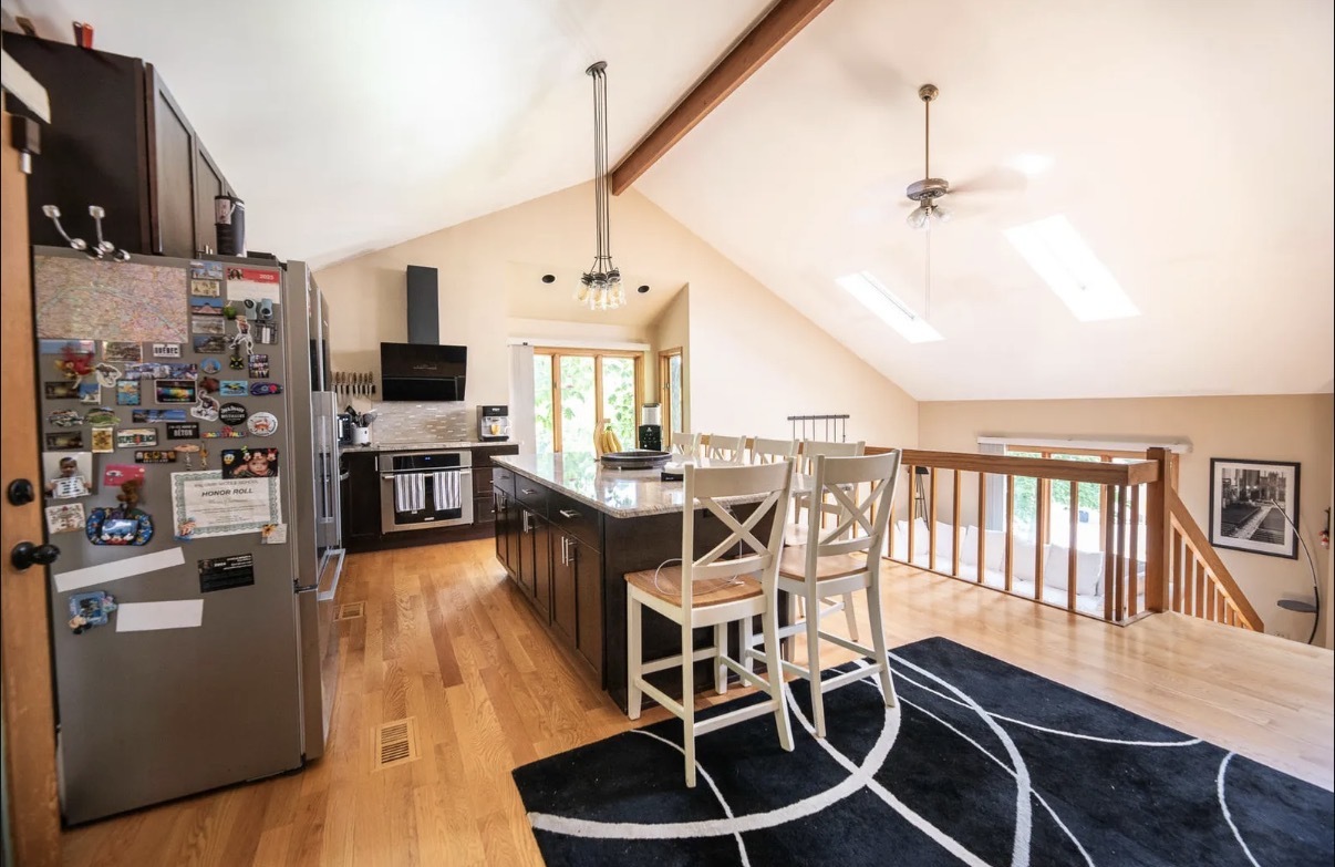 25429 W Cedar Crest Lane, Lake Villa, IL 60046