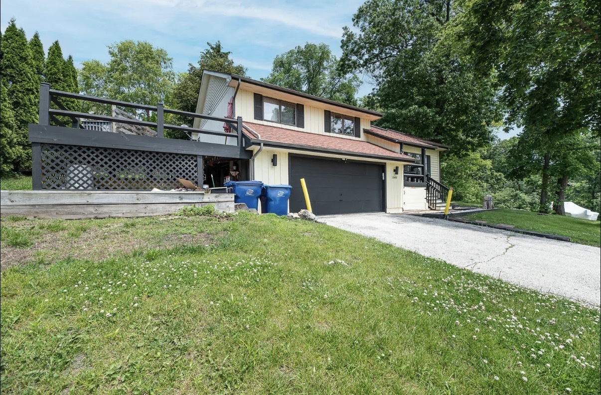 25429 W Cedar Crest Lane, Lake Villa, IL 60046
