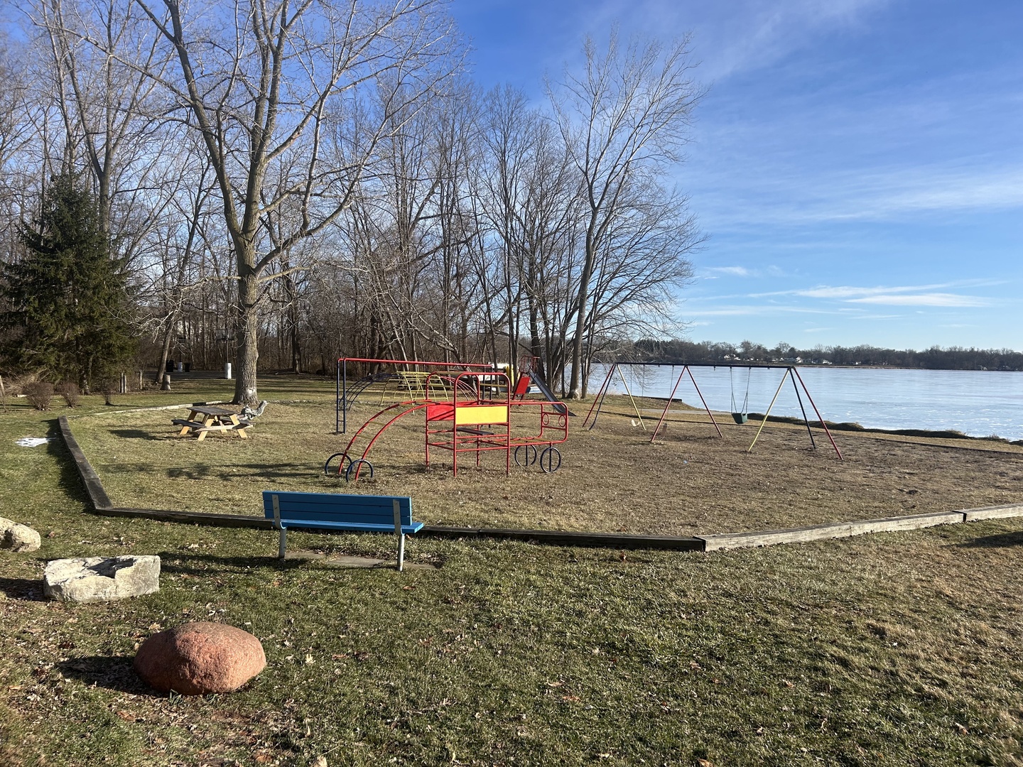 28576 N Parkview Drive, Island Lake, IL 60042