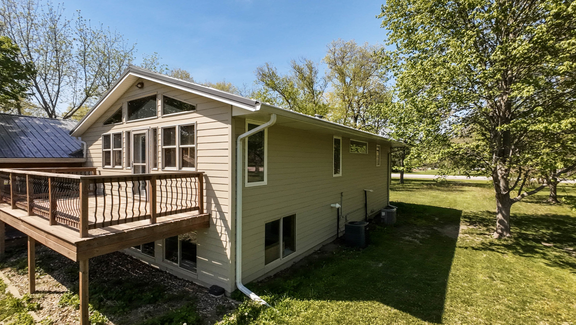 10690 E 1700 North Road, Pontiac, IL 61764