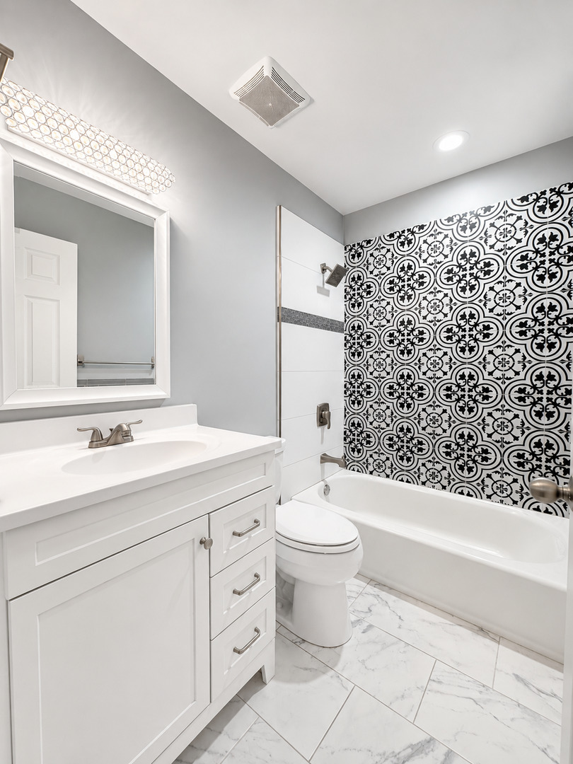 14949 Lakeview Drive #102, Orland Park, IL 60462