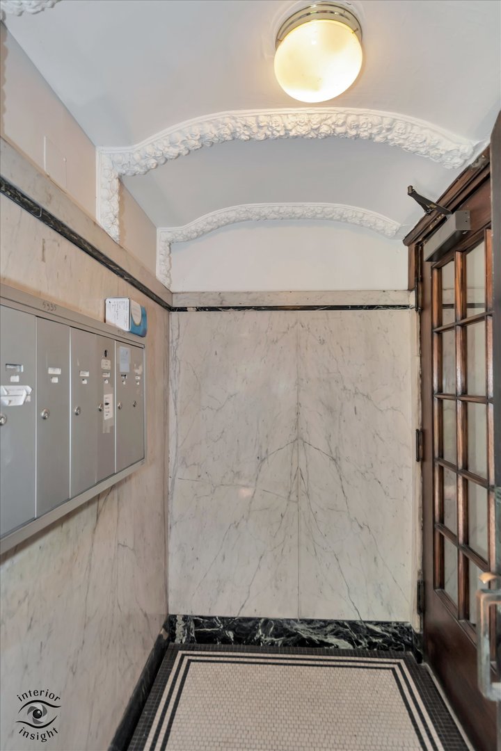 5335 S Harper Avenue #1, Chicago, IL 60615