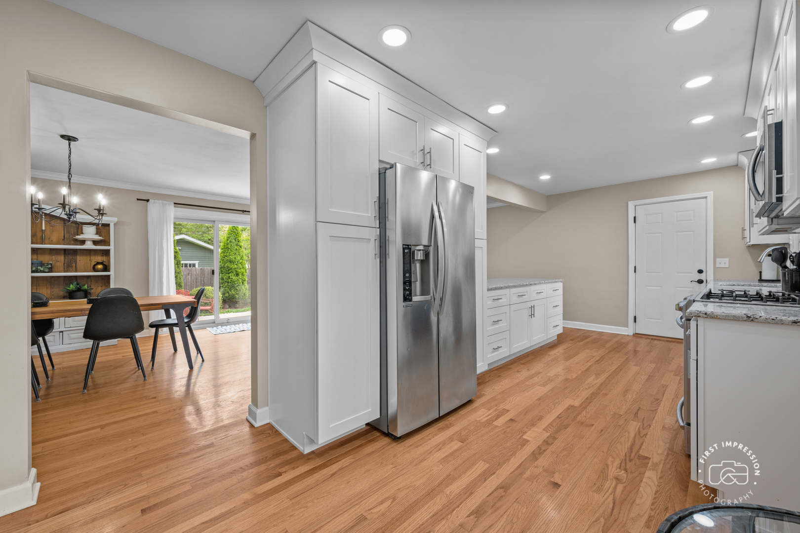 325 Hemlock Lane, Naperville, IL 60540