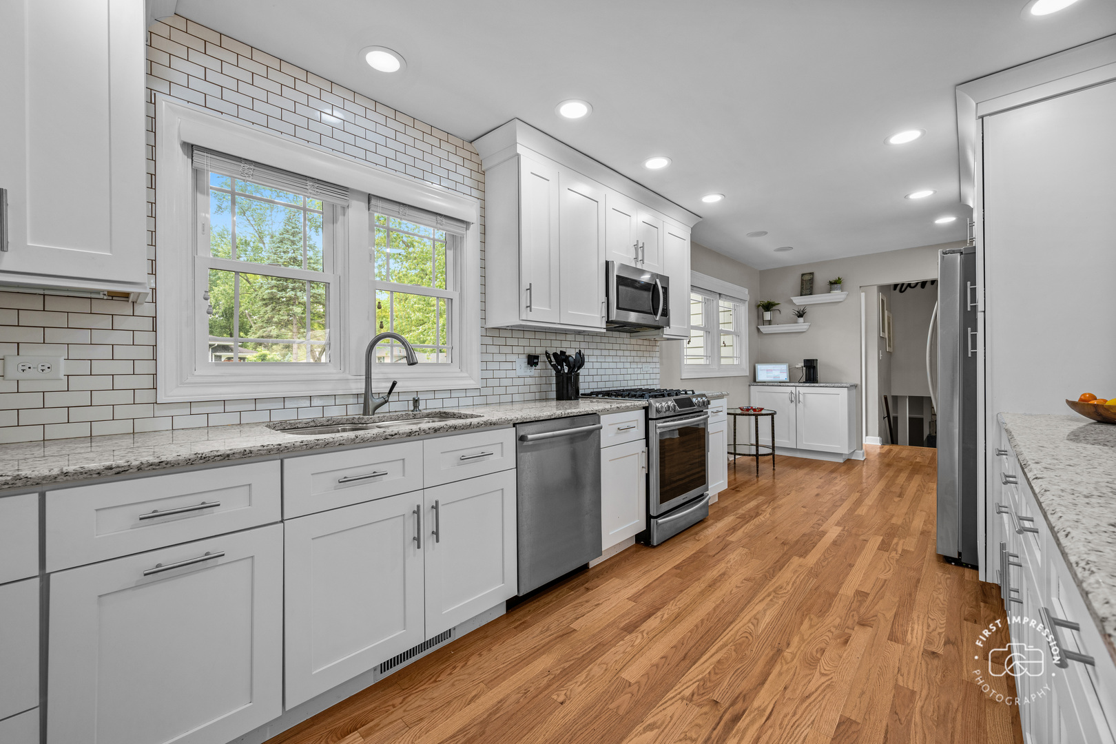 325 Hemlock Lane, Naperville, IL 60540