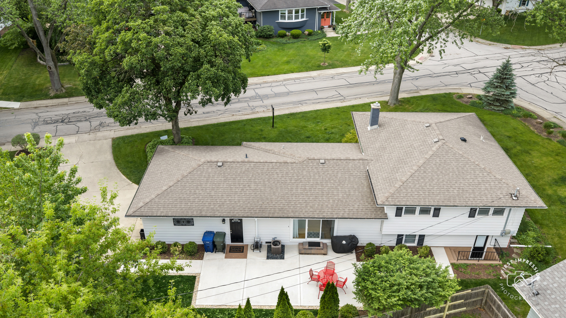 325 Hemlock Lane, Naperville, IL 60540