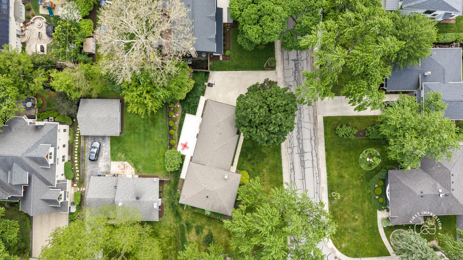 325 Hemlock Lane, Naperville, IL 60540