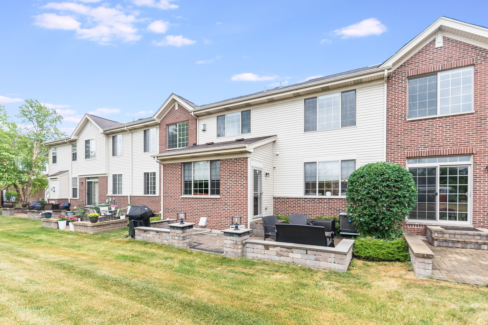 2768 Blakely Lane #2768, Naperville, IL 60540
