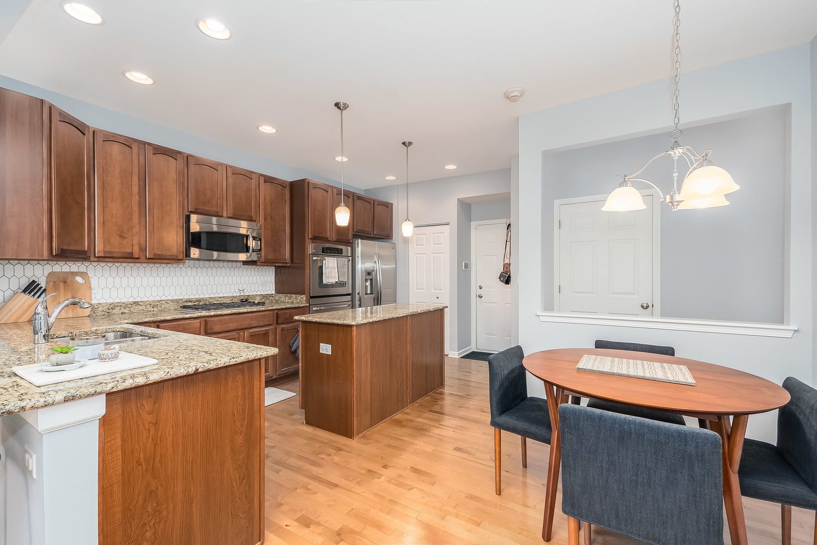 2768 Blakely Lane #2768, Naperville, IL 60540
