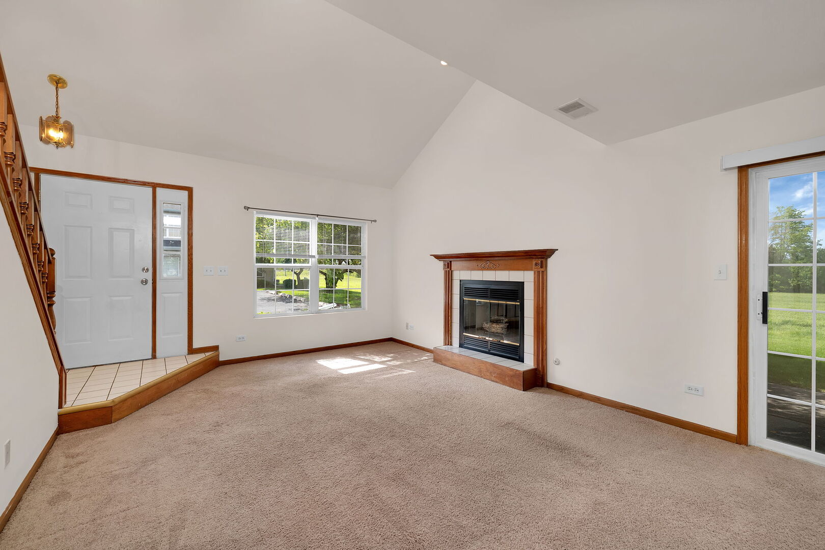 1466 Root Street #1, Crest Hill, IL 60435