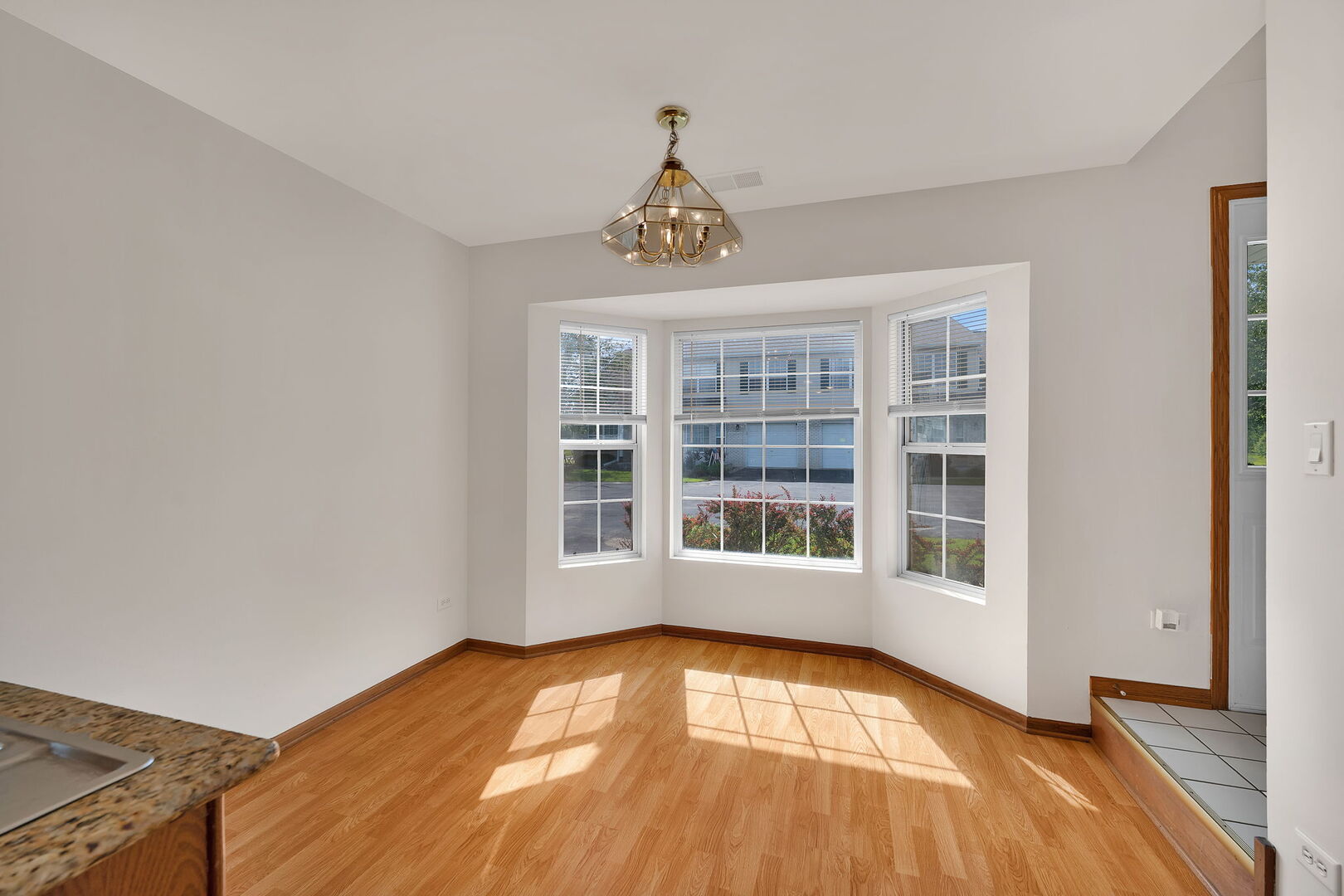 1466 Root Street #1, Crest Hill, IL 60435