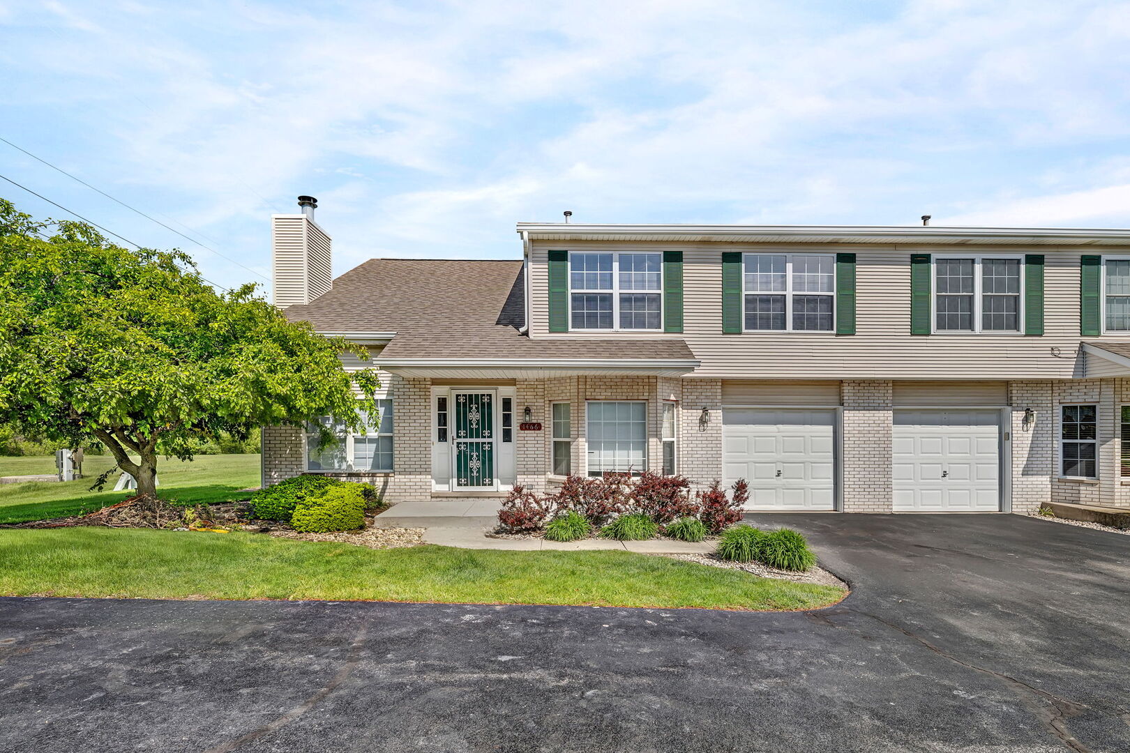 1466 Root Street #1, Crest Hill, IL 60435