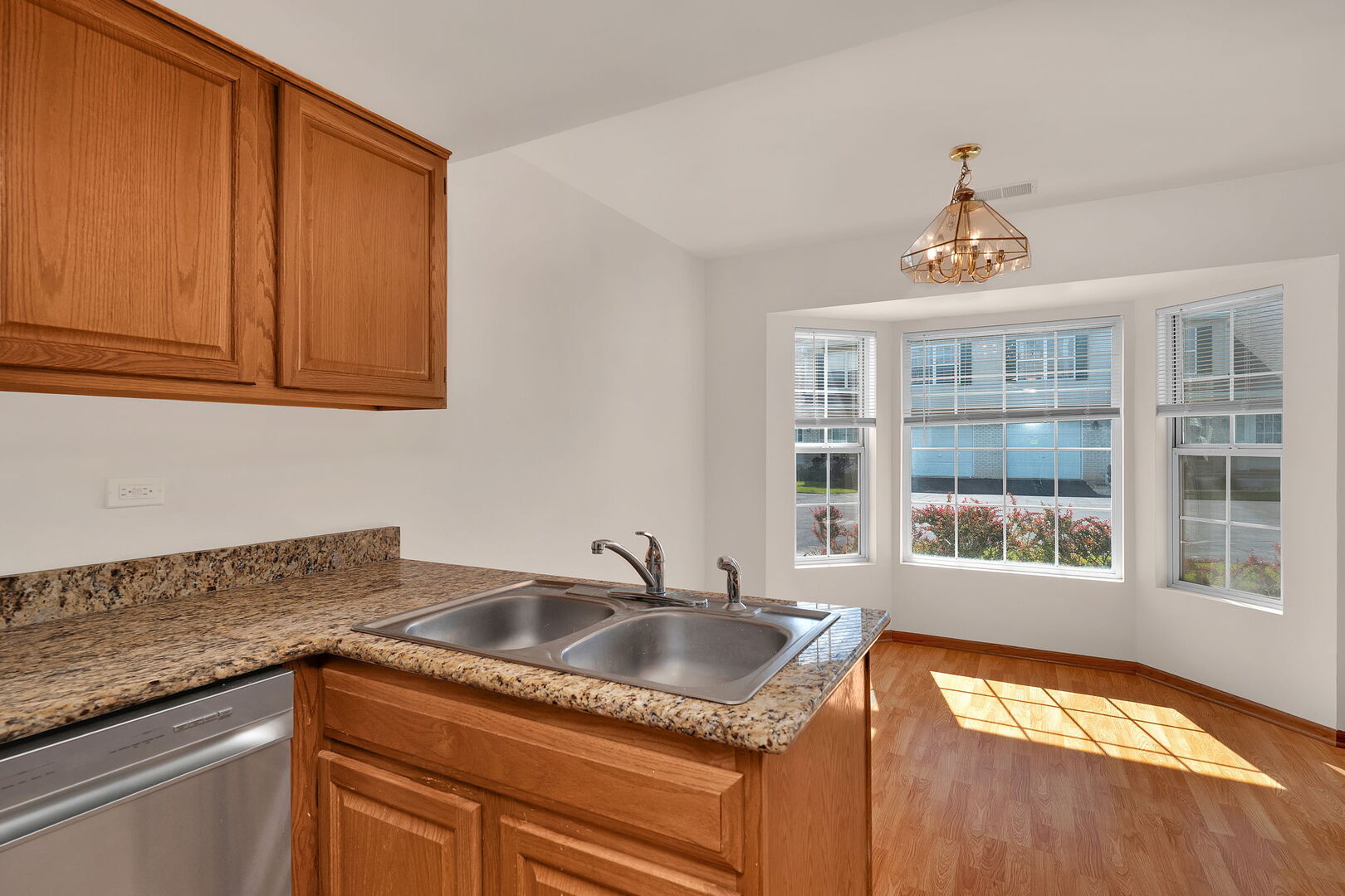 1466 Root Street #1, Crest Hill, IL 60435